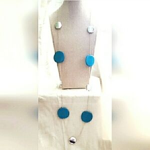 Silver Chain Station Necklace Acrylic Turquoise Blue Circle Medallions MN139